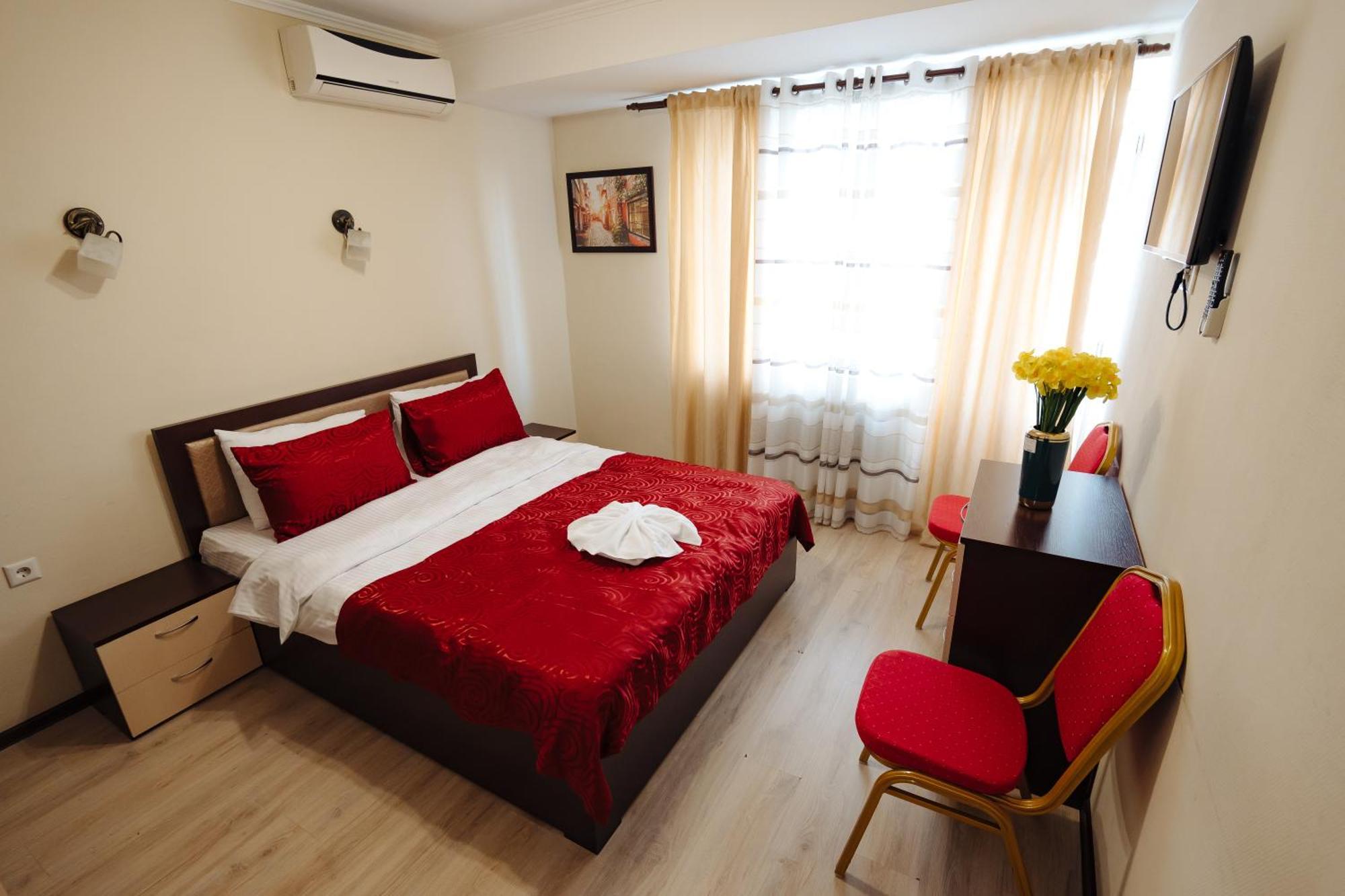 Lolo'S Bliss Hotel Кишинёв Экстерьер фото