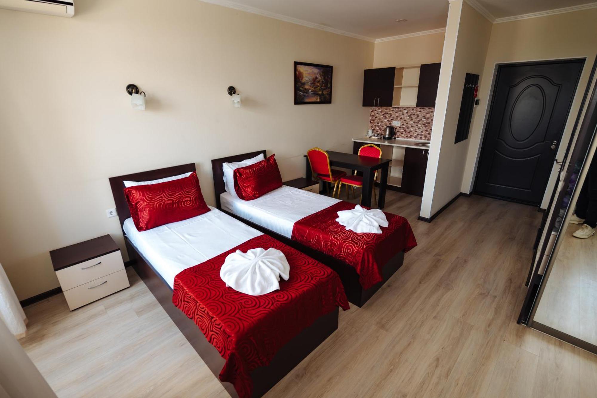Lolo'S Bliss Hotel Кишинёв Экстерьер фото
