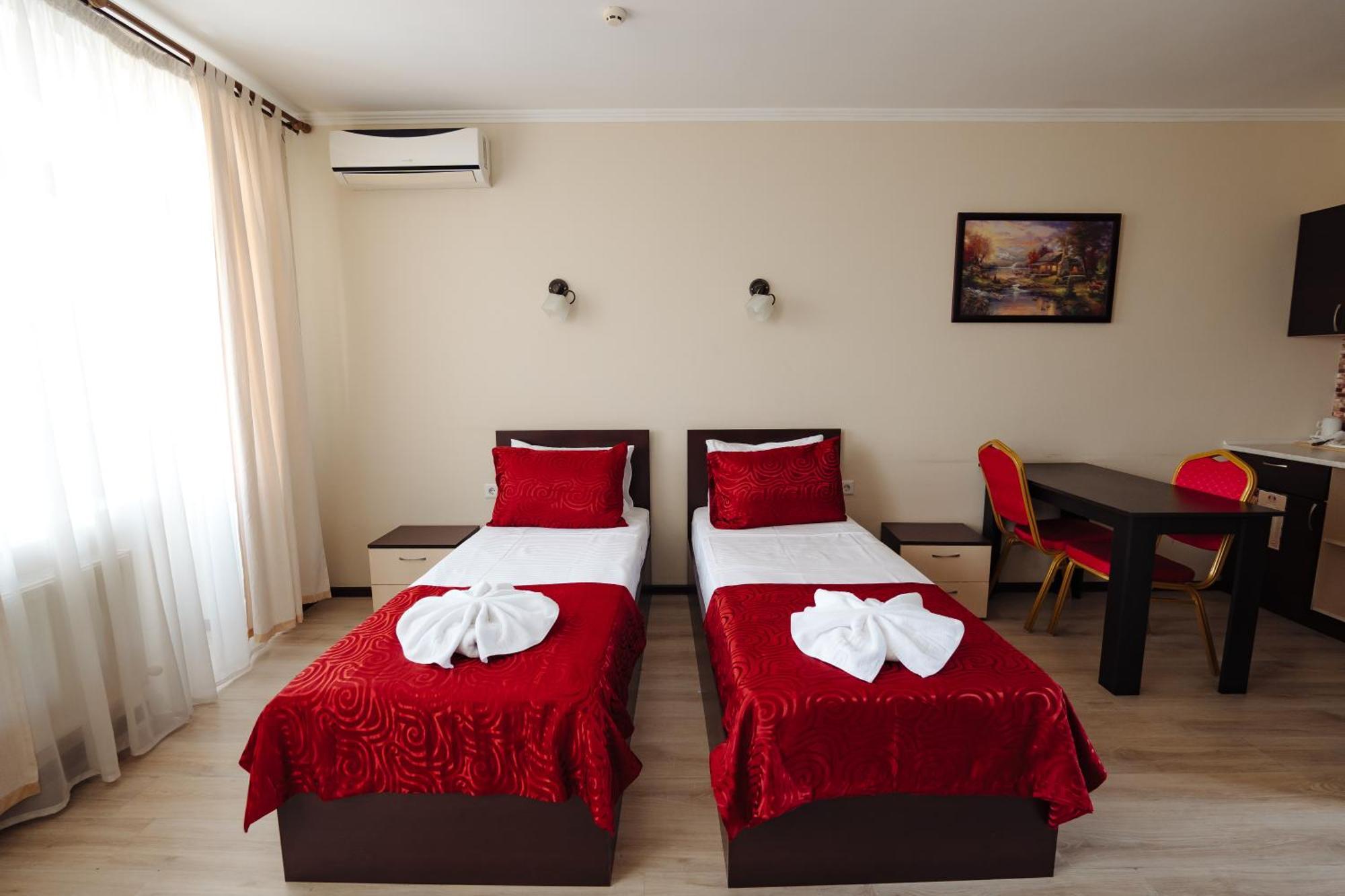 Lolo'S Bliss Hotel Кишинёв Экстерьер фото